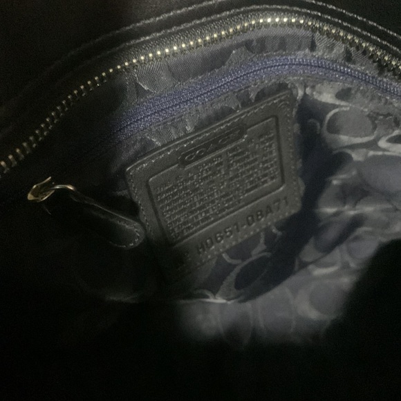 Authentic Coach Purse!!!!! - Picture 6 of 9